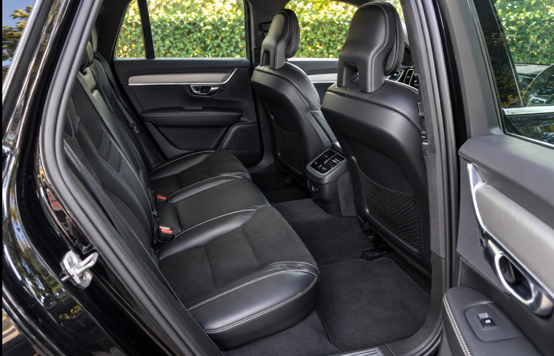 2018 Volvo V90 — photo 15